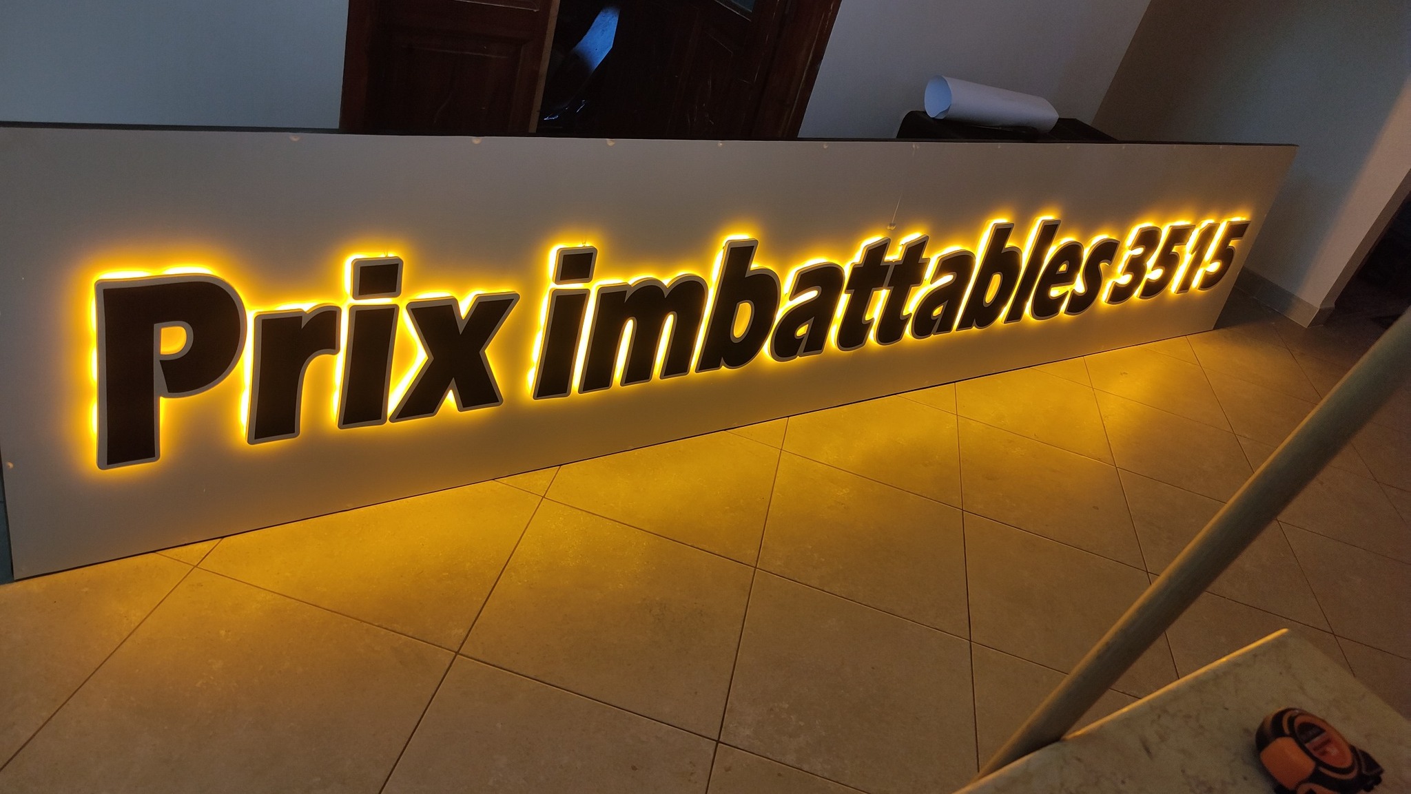 Lettre Boîtier Maroc | Enseigne Lumineuse Professionnelle