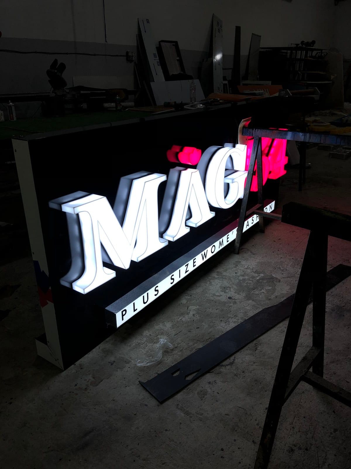 Lettre Boîtier Maroc | Enseigne Lumineuse Professionnelle | ENTREPRISE PANNEAU MARRAKECH